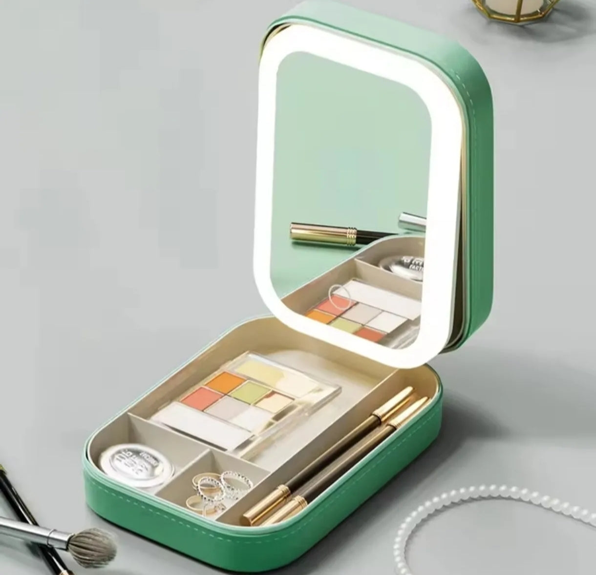 Cosmetiquero con Espejo Led, ideal para Maquillarse