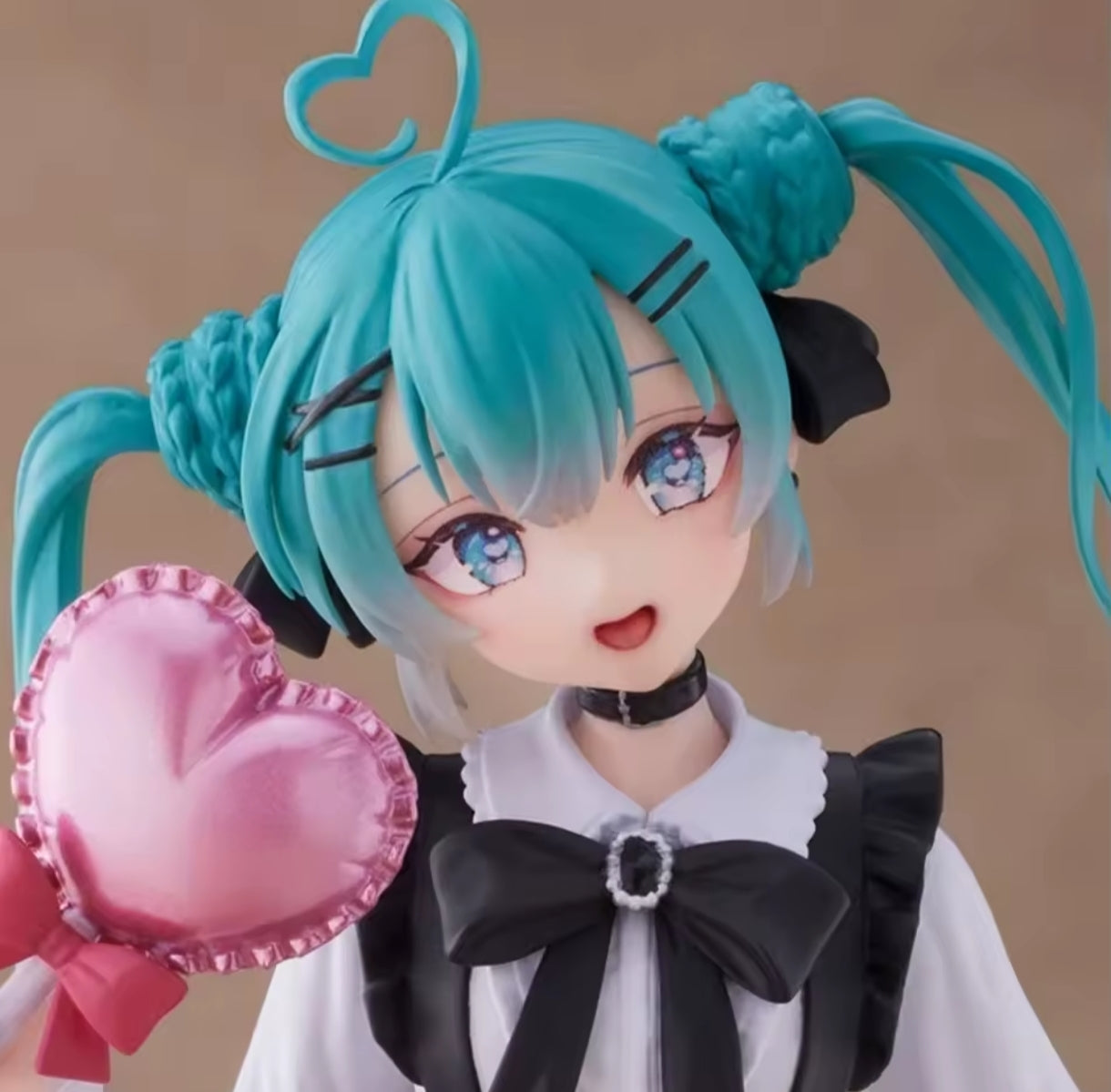 Figura de Colección Hatsune Miku 19cm